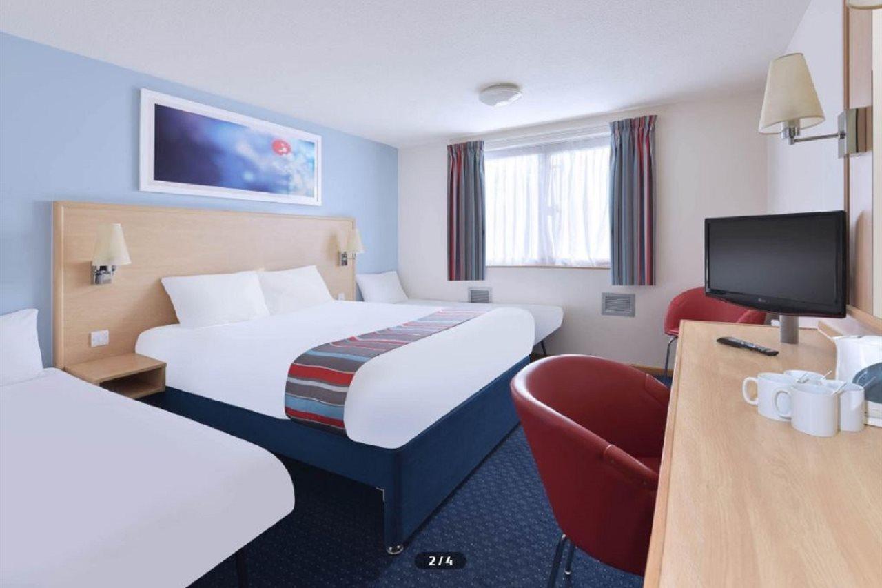 Travelodge Aberdeen Central Esterno foto