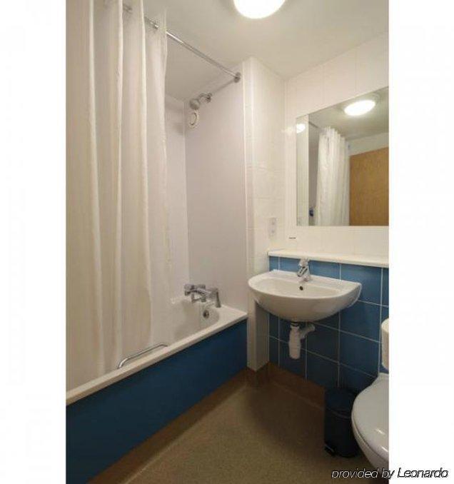 Travelodge Aberdeen Central Esterno foto