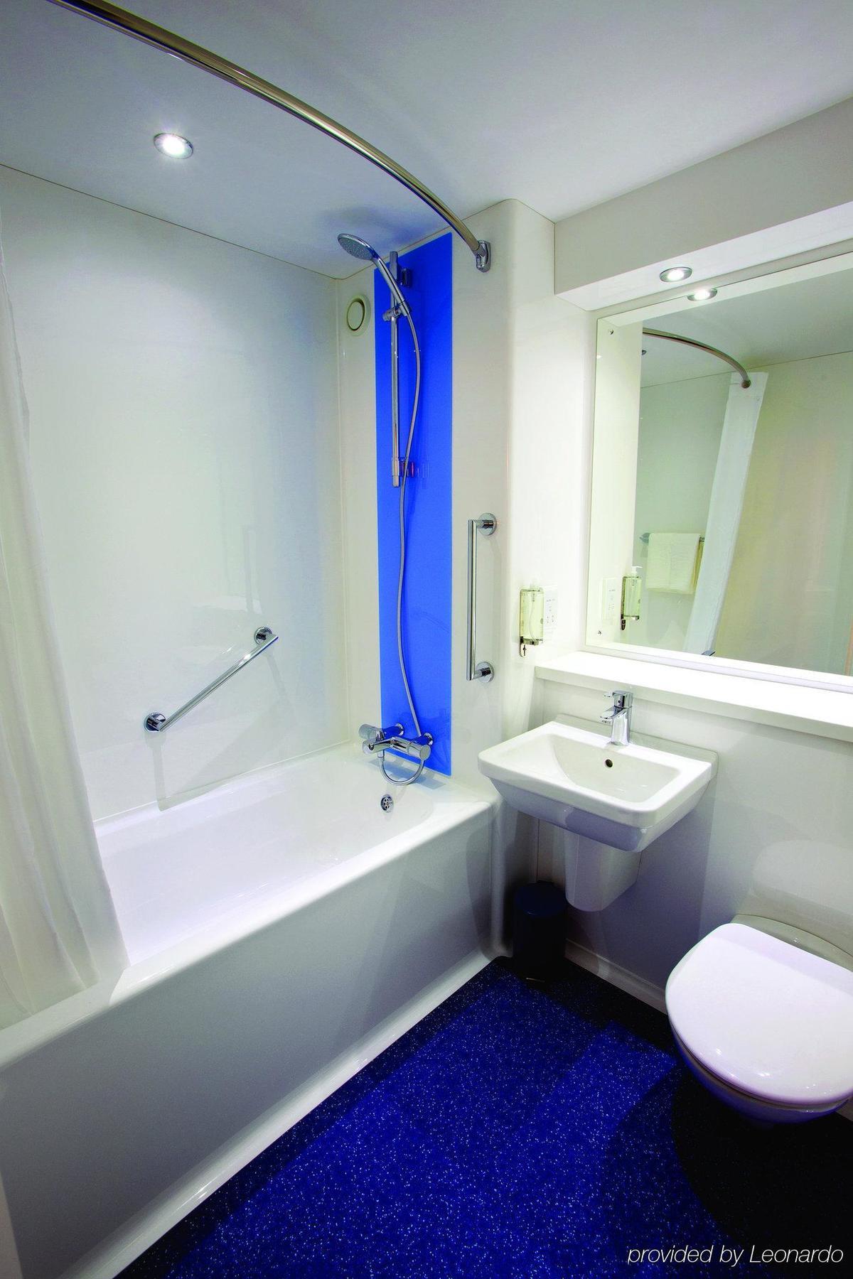 Travelodge Aberdeen Central Esterno foto