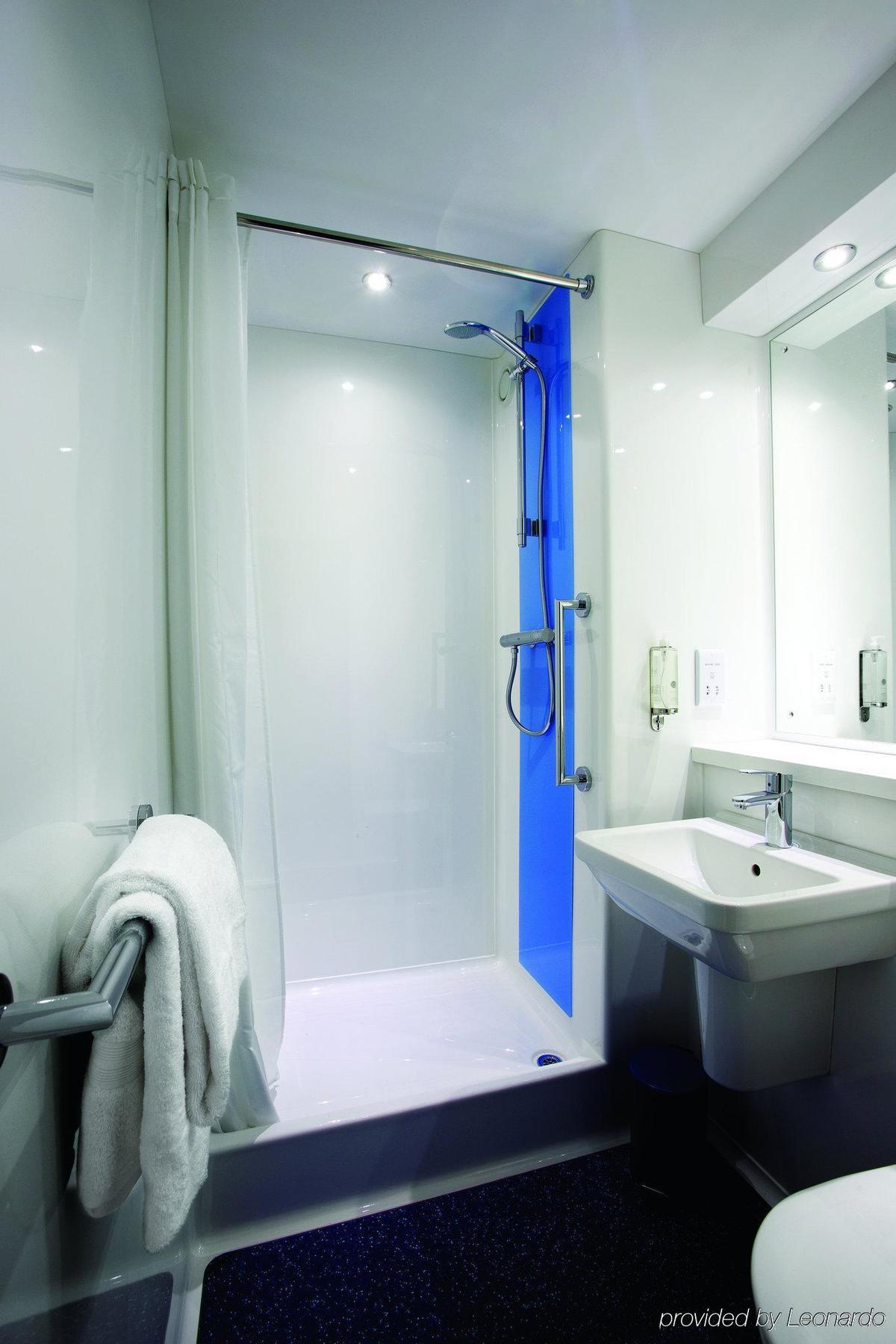 Travelodge Aberdeen Central Esterno foto