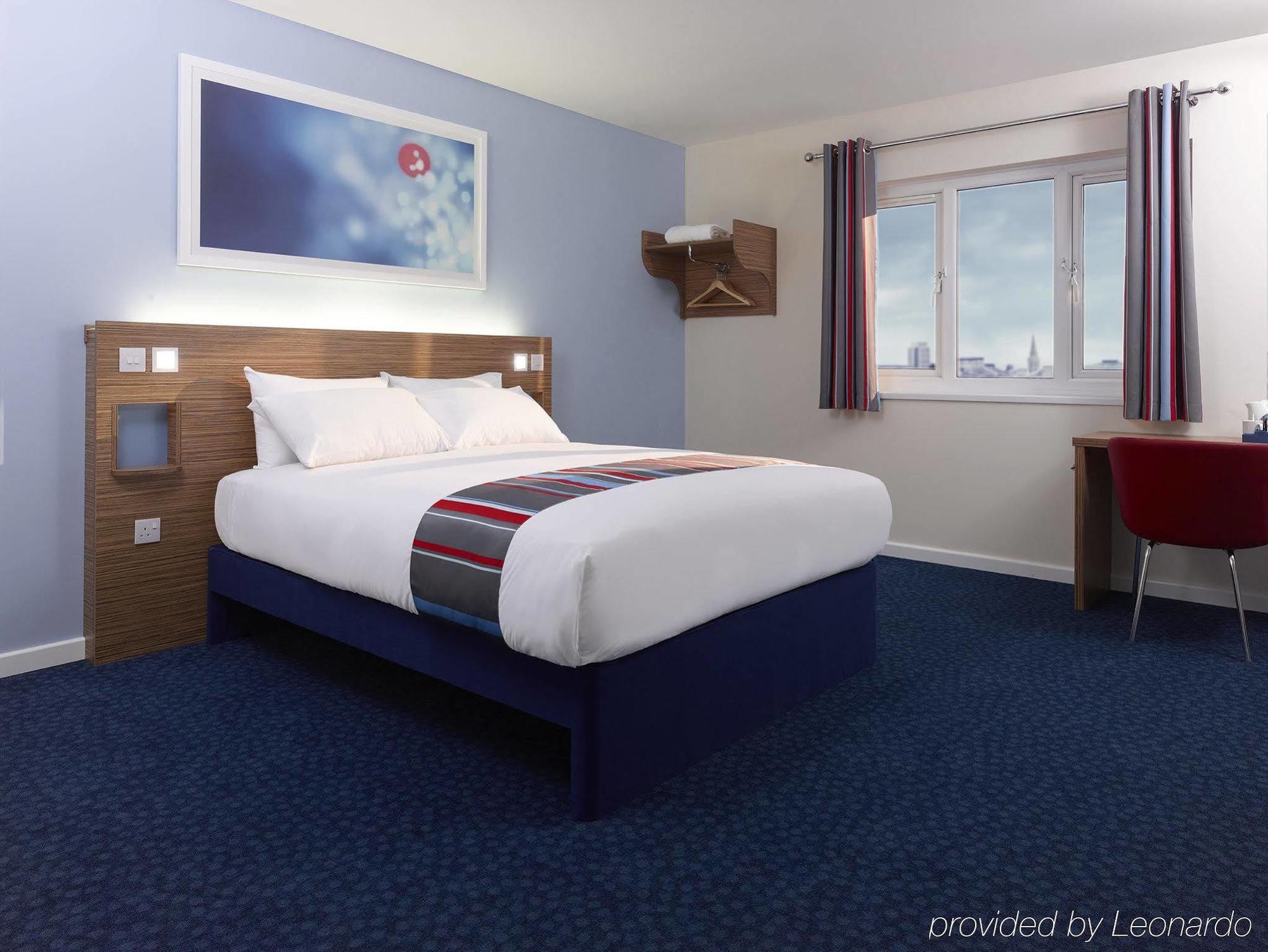 Travelodge Aberdeen Central Esterno foto