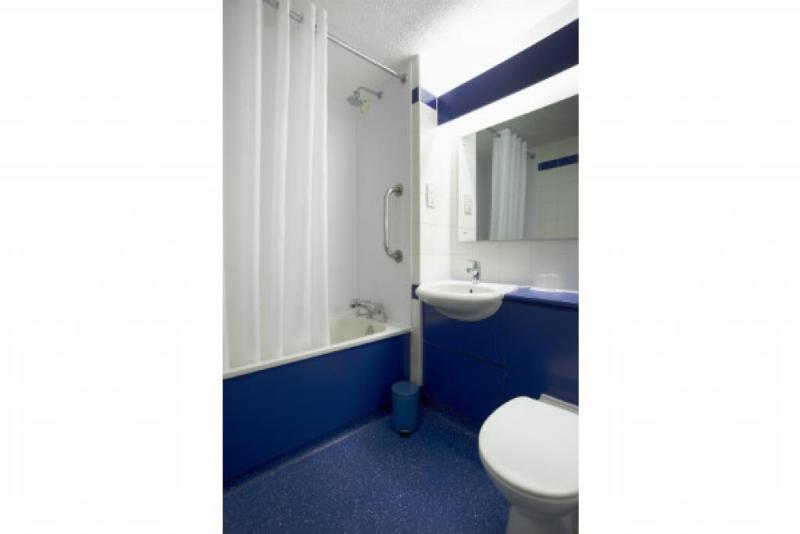 Travelodge Aberdeen Central Esterno foto