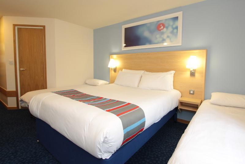 Travelodge Aberdeen Central Esterno foto